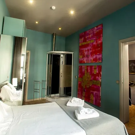 Apartment 118 Premium Downtown Apartments *