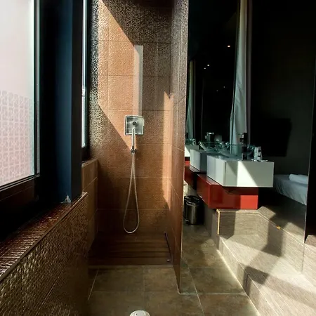 118 Premium Downtown Apartments Apartment